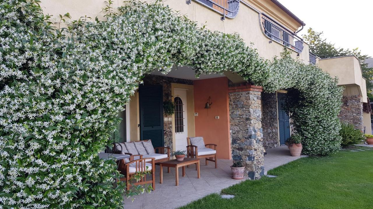 Villa Claudia Quiliano Exteriör bild