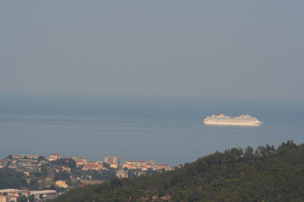 Villa Claudia Quiliano Rum bild