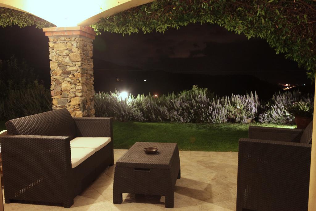 Villa Claudia Quiliano Rum bild